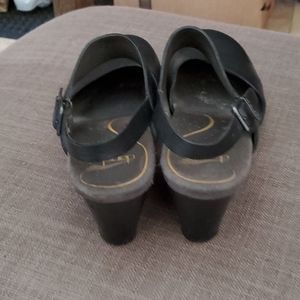Dansko Closed toe sandals